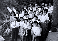 昭和41年8月8日（1966）　第4回野尻湖合宿（前2列左から3人目）
